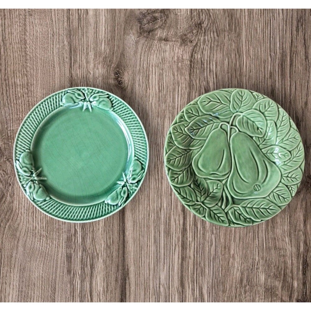 Bordallo Pinheiro Majolica Portugal Bunny & Royal China Pear 8" Salad Plates